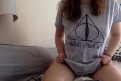 dontgetwisewithme:  slutty-feminist:  avada kedavra  I feel a Harry Potter pun coming on. You can enchant me with your spell? No, not good enough. How about you can Dumbledore my Slytherin. That’s better.  More like wingardium leviosa