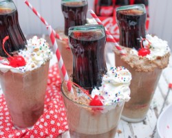 thecakebar:  Rum and Coke Ice Cream Floats (Vegetarian) These are made with 8 ounce coke bottles! 