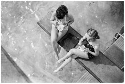 lemaillotdebain:  J.A.Hampton. Two women having tea on the diving board at Finchley swimming-pool. London, 1938 