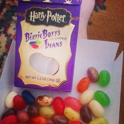 GUYS THEY ARE ACTUALLY EVERY GROSS FLAVOUR. I JUST GOT A SAUSAGE ONE. #harrypotter #bertiebotts #everyflavour #booger, dirt, earthworm, earwax, grass, rotten egg, sausage, soap, vomit