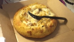 big-cake-filled-belly:  Are a whole bread bowl with pasta, still hungry!! 
