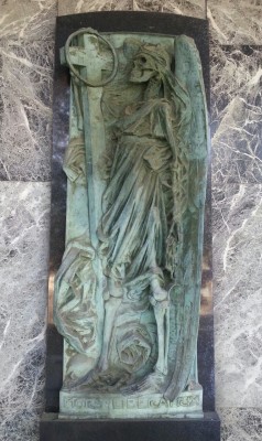 hagwonstyle:  Mors Liberatrix  (Mirogoj Cemetery, Zagreb) 