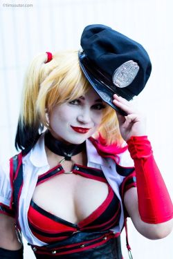 cosplayandgeekstuff:    Feisty Cuffs (Australia) as Harley Quinn. Photo I by:  Timothy Souter Photography   Photo II and III by:  Mumei   