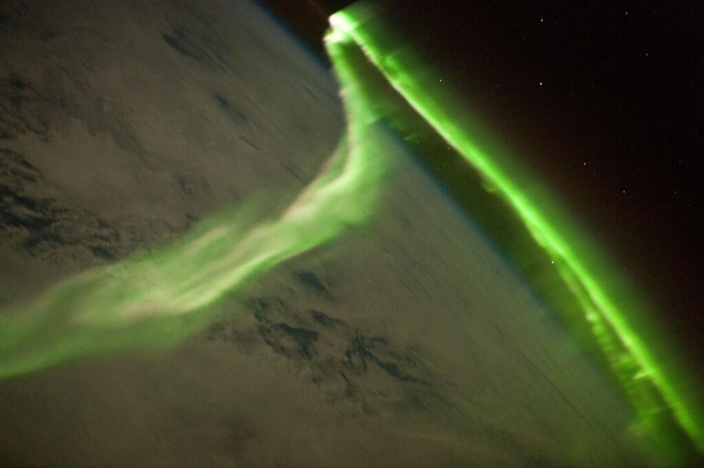 Aurora s from space pictures