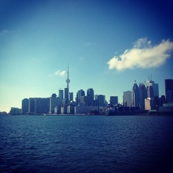 deadmau5:  I’m on a boat. You can tell by my picture. 