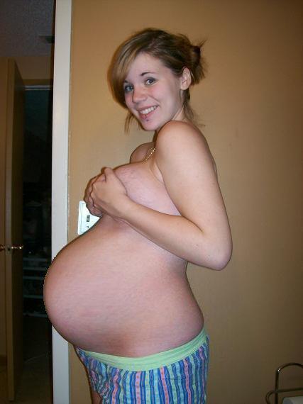 Pregnant bitch katie