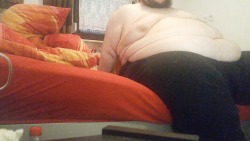 Showing my fat!Currently I weight around 508 lbs and my last video was some time ago. So i made a video to show my gained weight from all sides. All this fat got a lot softer and moving around on my bed is exhausting. Just playing with my fat &hellip;