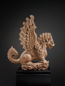 virtual-artifacts:Garuda Lion Mythical BeastBali, IndonesiaWoodEarly 20th Century26h x 20w x 26d ” 66 x 51 x 66 centimetersA powerful yet aesthetic rendering of a garuda-lion, a classic animal totem of Balinese cosmology