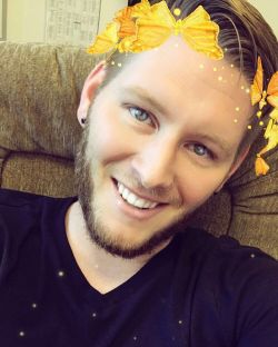 haleboy:  Love this snapchat filter… #snapchat #gayboy #scruff #feelinglikeagreekgod #workgotmelike #smiletheoughitall #remainpostive #peace