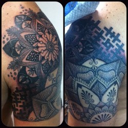 #tattoo #ink #inkjunkeyz #crazytattoo #brazo #mandala #negro #grises #geométrico #lara #barquisimeto #venezuela #gabrieldiaz