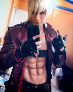 cupcake4kitten:  leonchiro:  — Let’s start the party, Costa Rica!!! 🤟🏼  ( BONUS in the comments on Facebook 😆)  #DevilMayCry #Cosplayer #DMC #AnimACon #PuraVida #CostaRica #DMC3 #Rose #SSS #style #Stylish #Devil #Fomento #Official #Photo