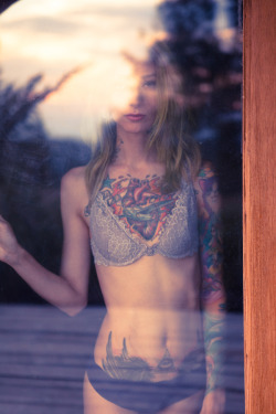 Back porch sunsets. photo by noisenest for @zivity - model Theresa Manchester http://www.zivity.com/models/Manchester/photosets/50 If anyone wants an invite, please let me know! xo