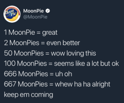 ninjadentist: crustyoltanker:   fourlughero:  Not only do I love Moonpies but….   Ha! Nothing beats a Dr Pepper and Moon Pie!!   RC Cola goes better with MoonPies 