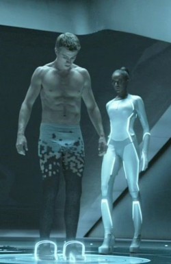 thedk159:Garrett Hedlund from Tron: Legacy looks to be getting quite the dad bod compared to his Tron days. 