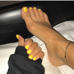 perfectfeetforyou:  Follow 👣 IG @kalinacarey   👣 Beautiful Woman With Pretty Yellow Toes  !!! Perfect Feet For You • 👣❤@PerfectFeetForYou ❤️👣 • • • • • #PerfectFeetForYou #LickFeet #HighHeels #SexyArches #HighArches #PerfectSoles