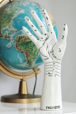 halloweencrafts:  DIY Palmistry Hand Use a Ů Ebay mannequin hand to create a decorative DIY Palmistry Hand. This DIY Palmistry Hand Tutorial can be found at By Wilma here. You can find palmistry guides by searching online for “palmistry”. Here’s