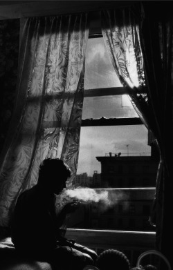 hauntedbystorytelling:  Donata Wenders :: Taking a Decision, Los Angeles, 1999 / more [+] by this photographer