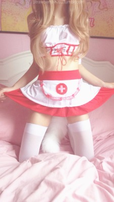 strawberry-kisu:    The cat tailed nurse awaits for your check up ʚ♡ɞ message me to buy my snapchat    { pls do not remove caption } 