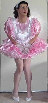 christinebellej0lais:A *very* old pic of me that I found floating around in the ether. Enjoy! :o) She is a sissy icon!~ Sissy Princess https://www.patreon.com/sissyprincess