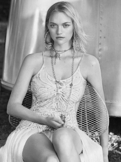 vogue-at-heart:  Gemma Ward in “This Is Our Youth” for Vogue Australia, January 2016 Photographed by Lachlan Bailey 