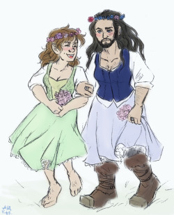 asparklethatisblue:  An Anon said that fem!Bilbo is nice but the fandom needs more fem!Thorin. Why not both? Shire-Wedding because I have not seen that one yet ^^ 