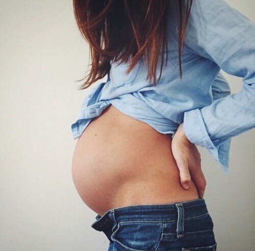Pregnant pretty babe