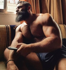 muscles-and-ink:  Doumit Ghanem AKA doomz123