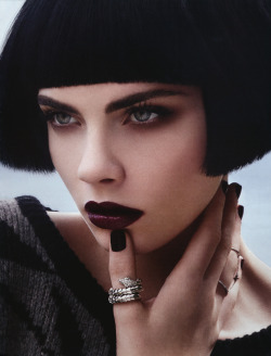 suicideblonde:  Cara Delevingne photographed by Greg Lotus for Vogue Russia, September 2012 