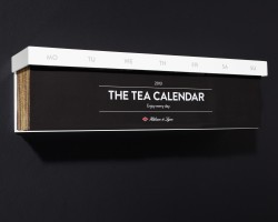 10knotes:   The Hälssen &amp; Lyon Tea Calendar by Kolle Rebbe, Hamburg The Hälssen &amp; Lyon tea calendar is the first calendar in the world to feature calendar days made from tea leaves. Finely flavoured and pressed until wafer-thin, the 365 calendar