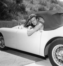 vintageclassiccars:  Clint Eastwood loved his Jaguar XK. 