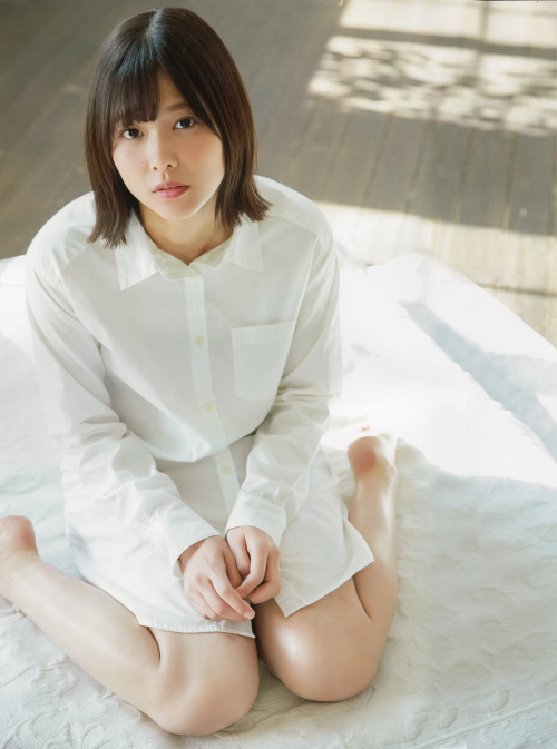 46pic:  Risa Watanabe - HUSTLE PRESS