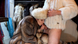 NSFW Tumblr : fur coat