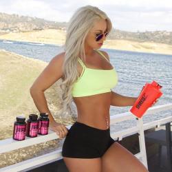 bikini-models:  Think about why you started. You have to trust the process and stay consistent. Nothing happens over night. Nutrition, @Shredz supplements and consistency are key for me. What are you lifting today? #Shredz #LaciKaySomers #LaciKaySomers