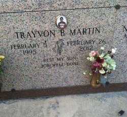 playboydreamz: peanuhbutta:  RIP TRAYVON MARTIN This should have Millions of Notes  TRAYVON MARTIN YOU WERE LOVED AND UNDERSTOOD BY MANY!  