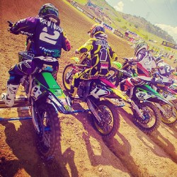 fyeahdirtbikes:  All or nothing #dirt #dirtbikes #motocross #supercross #honda #yamaha #kawasaki #gohardorgohome