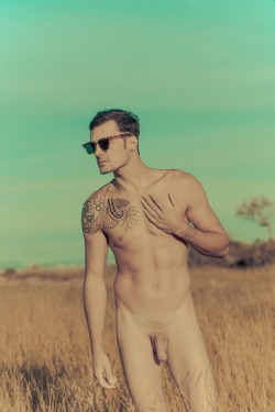 gonakedco:  boyswithoutbriefs:Naked outback gonaked.co   men’s social nudity | est. 2015 | New York  travel | excursions | events | blog   IG:gonaked.co FB:gonakd.co Meetup:gonaked Twitter:@gonaked_co share you naked adventures share@gonaked.co or