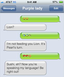 Lion got hungry and texted Amethyst cause they both like to eat.(Submitted by askshadetrixieandfamily)