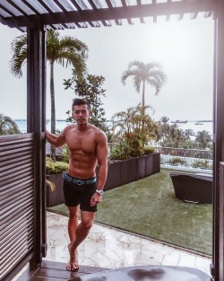 jhwphay:It’s a Suite life, until it isn’t // 🍬 . . . . . #rasasentosa #shangrila #shangrilahotel #goldencircle #hotels #staycation #igsg #sgig #sgboy #singapore #hotelsg #sghotel #traveller #wanderlust #vacation #beachholiday #abs #sixpack #6pack