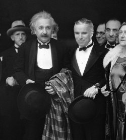 sciencealert: Albert Einstein and Charlie Chaplin at the premiere of Chaplin’s film City Lights back in 1931. Chaplin and Einstein went on to have a strong bromance. Can you imagine hanging out with a cooler duo? 😍 📷: AP #science #einstein #genius