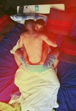d-dirtymind:  2hot2bstr8:  now THIS is how i’d love to wake up every morning!!!!!!!!!!!! so damn hot!!!! nothing like waking up with the guy you love and having some morning sex♡♡♡  http://d-dirtymind.tumblr.com  www.gays101.tumblr.com—— Follow