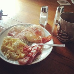 Sean made breakfast this morning ♡