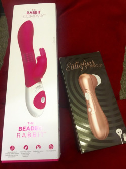 toydirty:  ♥ ♥ ♥  TOYDIRTY MONTHLY GIVEAWAY !!!!!!! ♥ ♥ ♥FREE HIGH QUALITY PRODUCTS ~ from my adult toy store ToyDirty *The winner will each get two of the following toys: The Beaded Rabbit Rechargeable Silicone G-spot Vibe (贲.49) The