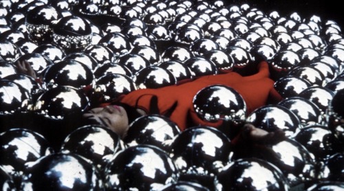 shenanagrin:  Yayoi Kusama and her mirror balls, Narcissus Garden installation Venice Biennale, 1966(photos by unknown)