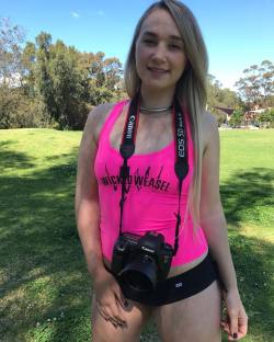 Testing out my new #canon5dmarkiv today! #wickedweasel #sports #bootyshorts #tanktop #hotpink #park