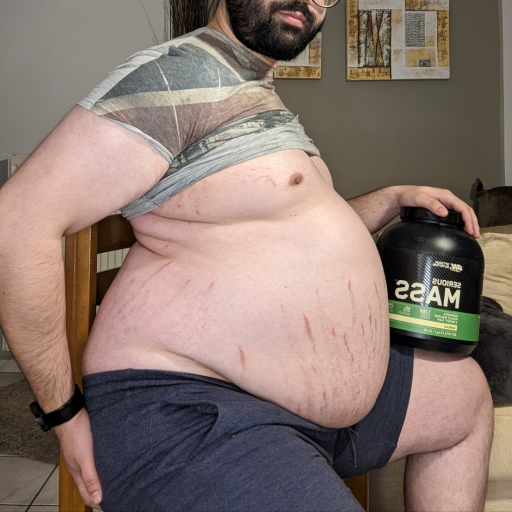drewcent:I always wanted to try chugging 4K calories of creamy weight gain shake. I guess this is a thing now and will have to do a bigger shake in another thousand followers 🥴Watch me fill up to the brim of bursting on of 🫃🏻