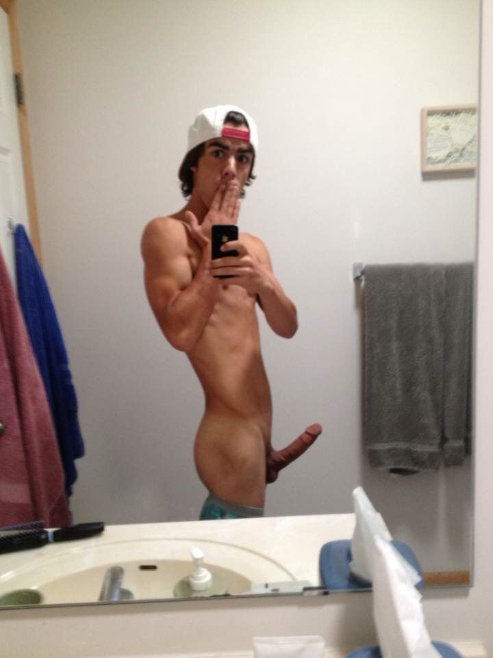 Sex picture club Hot guy jerking his dick 1, Sex pictures on cuteten.nakedgirlfuck.com