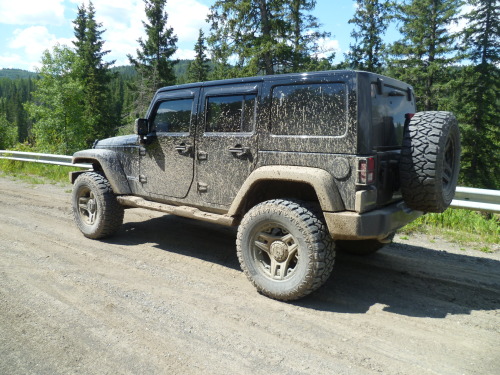 the vagabondexpedition jeep wrangler before the roof rack and roof top ...