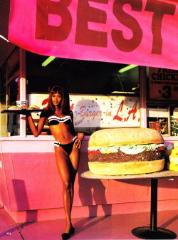 the90ssupermodels:  Naomi Campbell Vogue USA May 1991 