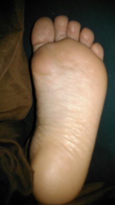Wife&rsquo;s lovely foot.  She&rsquo;s sleeping. What would you do?