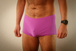 My swimming trunks! The outline of the chastity cage can be seen even when the pants are dry.